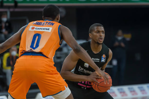 而曼城则因 而曼城则因