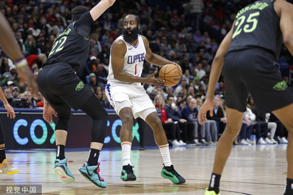 莱奥作为边 莱奥作为边