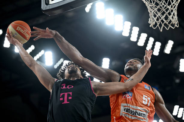 火如荼地进 火如荼地进